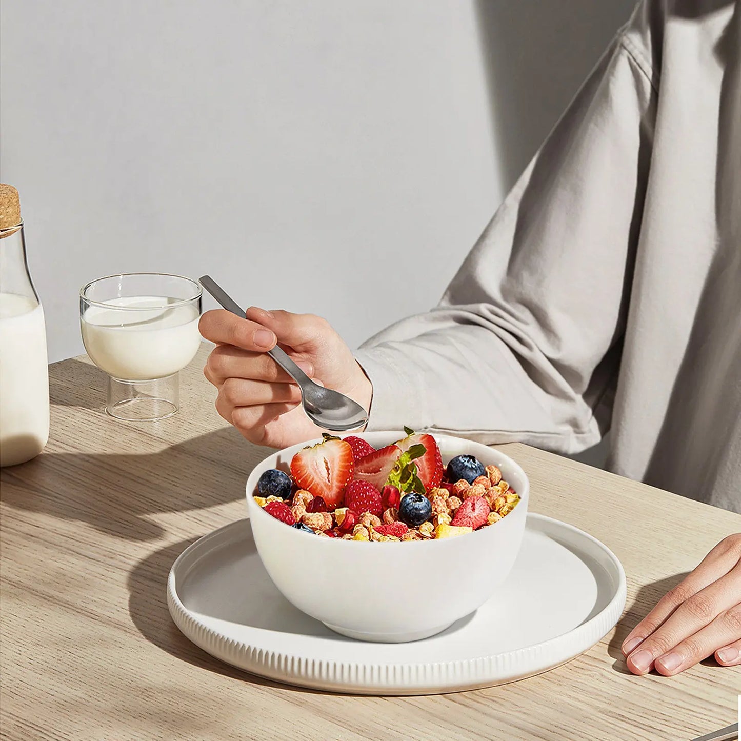 Set of 8Pcs 8Ounce Porcelain Cereal Bowls Set White round Bowls for Noodle Salad