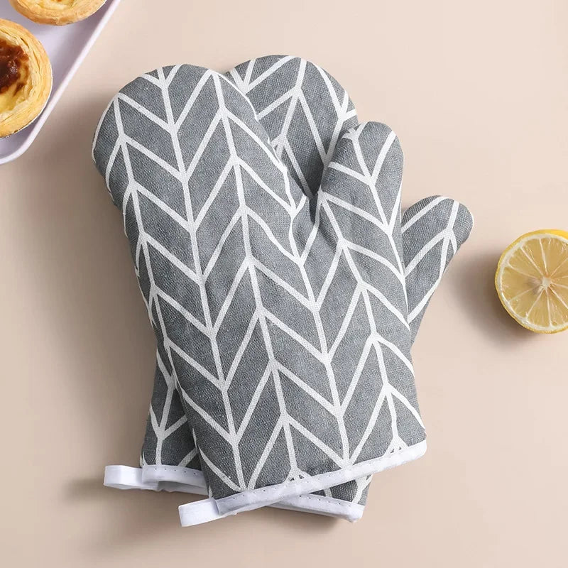 2 Pieces of Insulated Kitchen Gloves, Heat-Resistant Microwave Gloves, Heat-Resistant Thickened Grid Oven Gloves